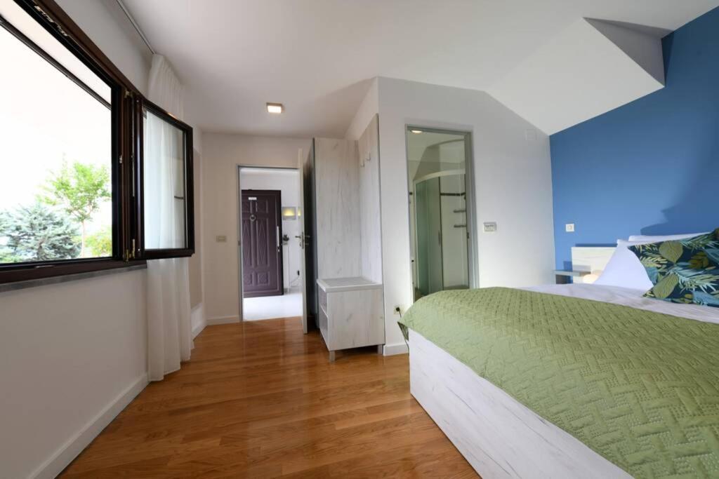 Holiday home Grosses Reihenhaus Mit Viel Gruen Und Meerblick Moscenicka Draga