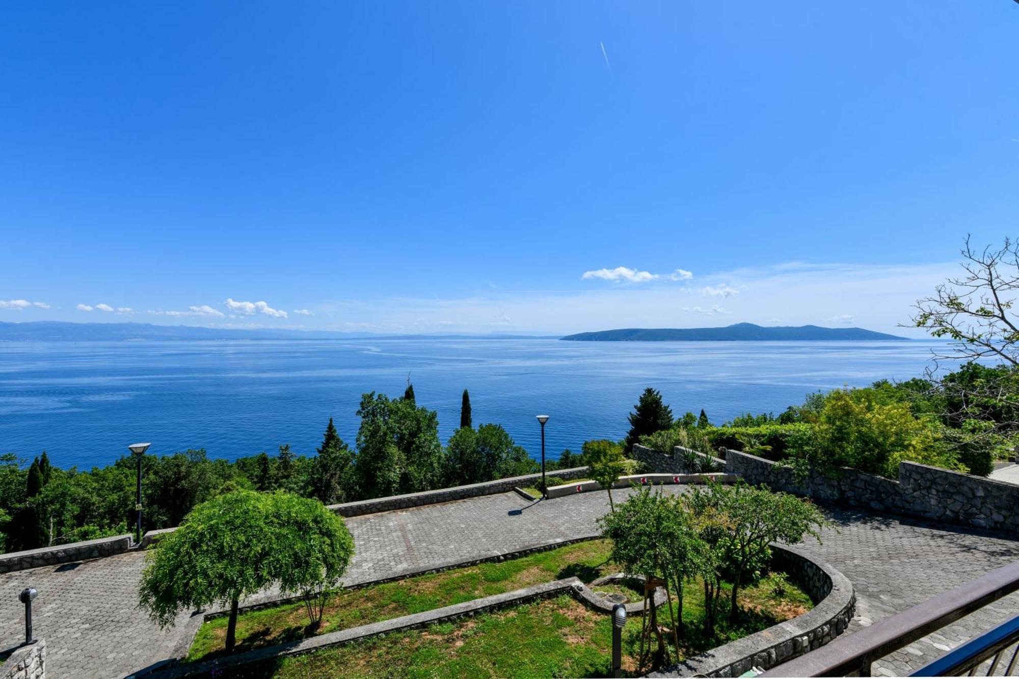 Holiday home Grosses Reihenhaus Mit Viel Gruen Und Meerblick