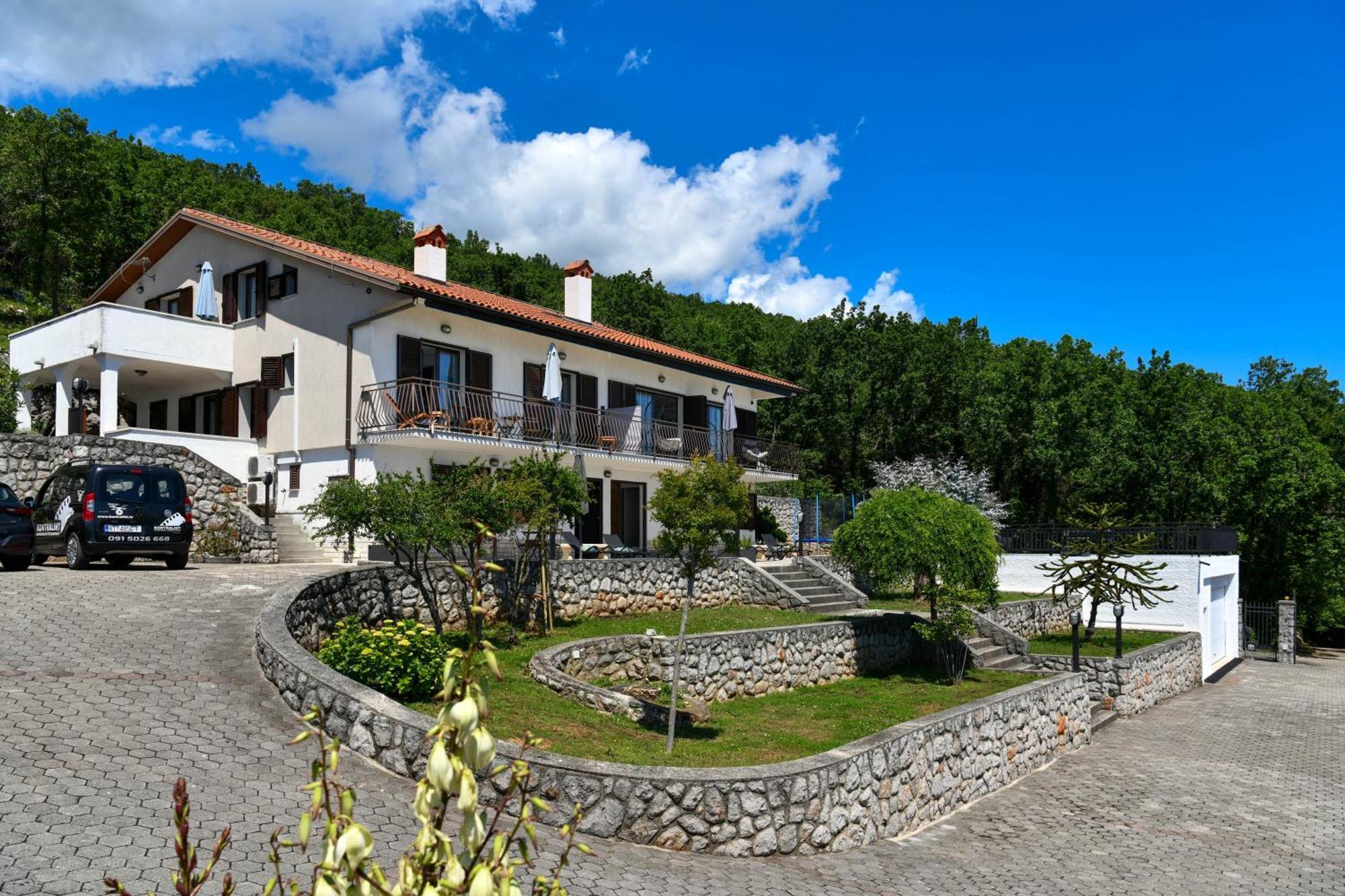 Grosses Reihenhaus Mit Viel Gruen Und Meerblick Holiday home *