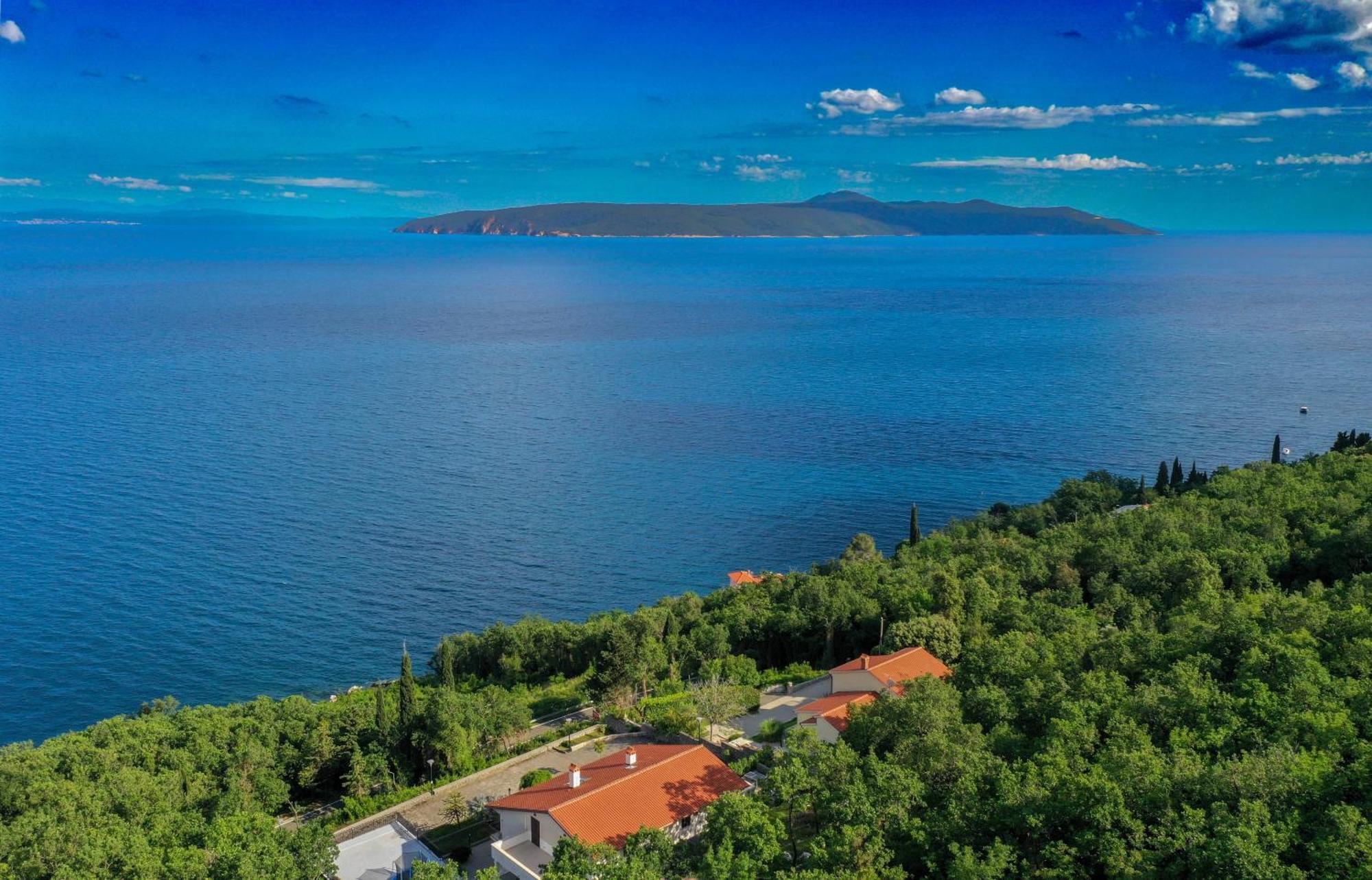 Großes Reihenhaus Mit Viel Grün Und Meerblick * Mošćenička Draga